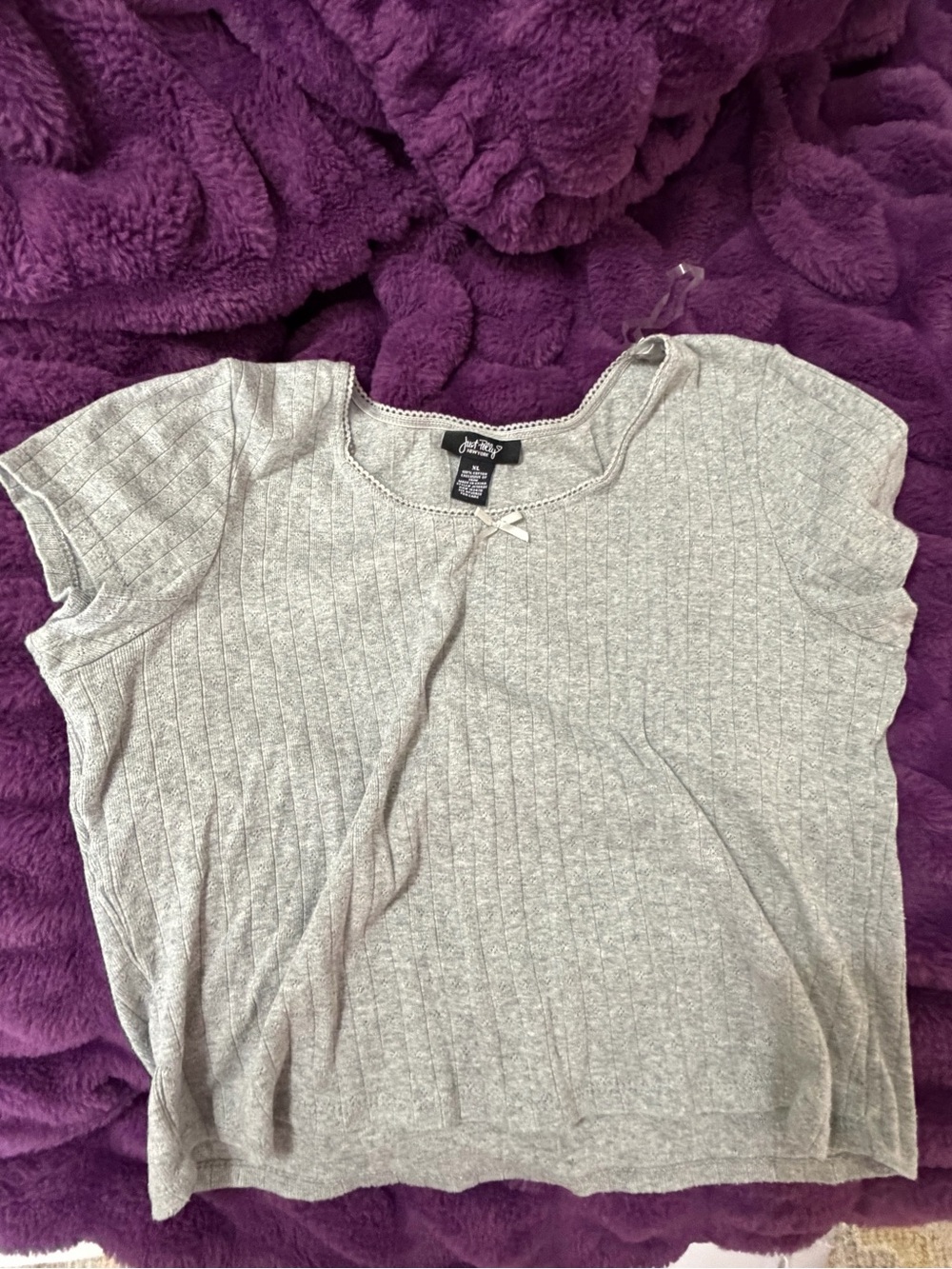 Just Polly Gray Ribbed Short Sleeve Top